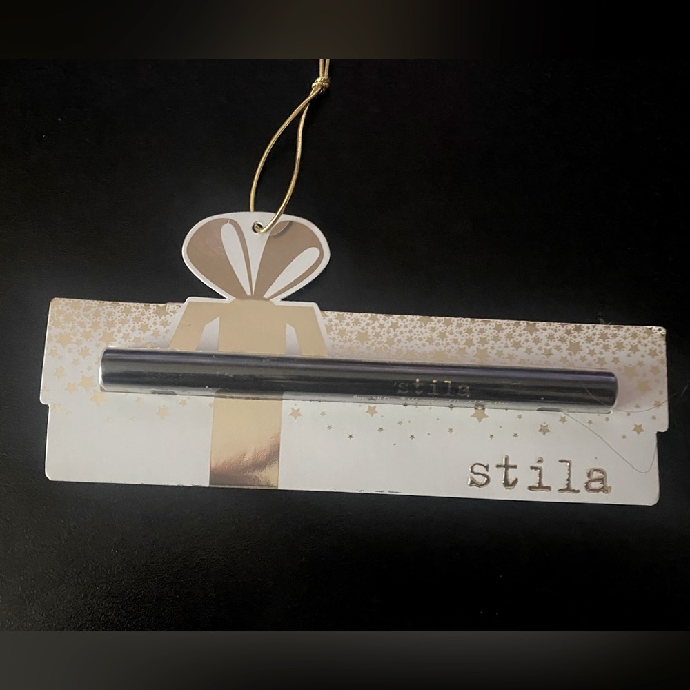 Stila stay all day liquid eyeliner ornament